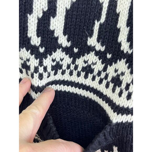 Coldwater Creek Women's Medium White/Black Holiday Moose Print One Button Vest - Picture 5 of 8